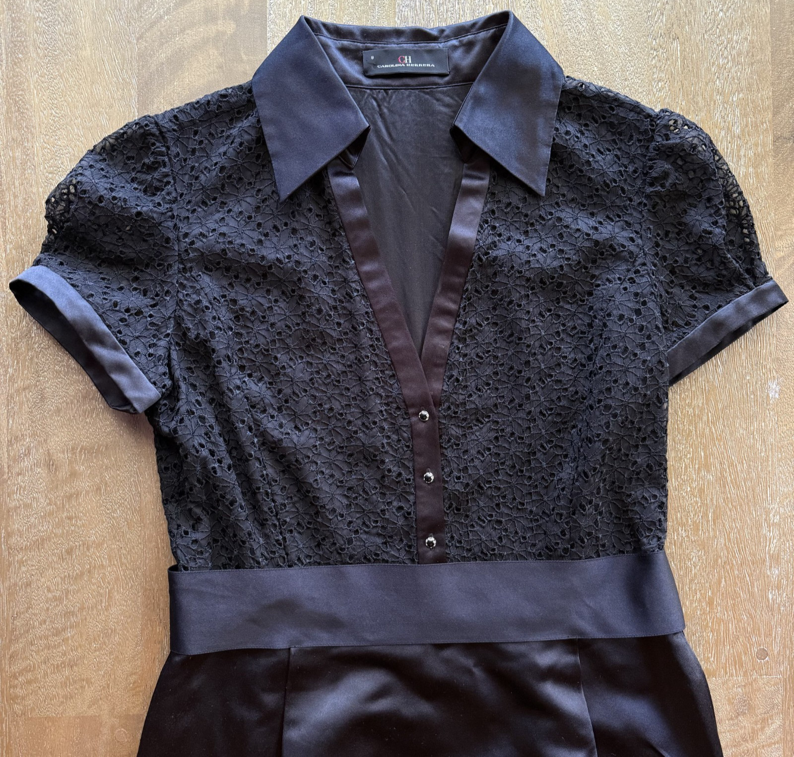 Carolina Herrera Black Collared Eyelet V-Neck Silk Blend Dress Sz 8