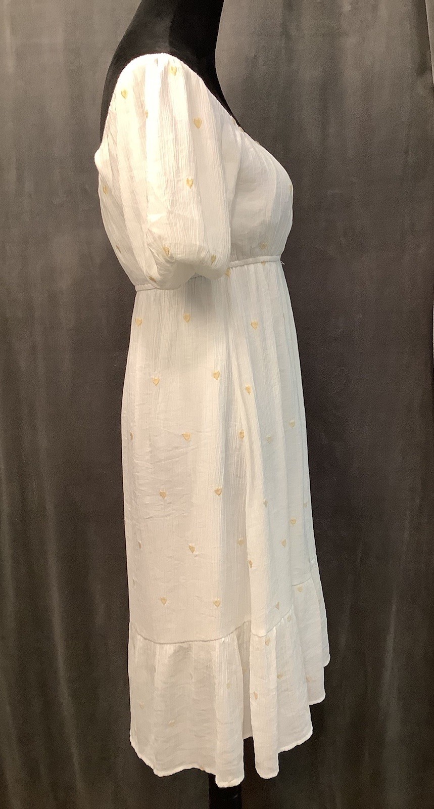 Hem & Thread White On/Off Shoulder Embroidered Hearts Puff Sleeve Ruffle Hem S