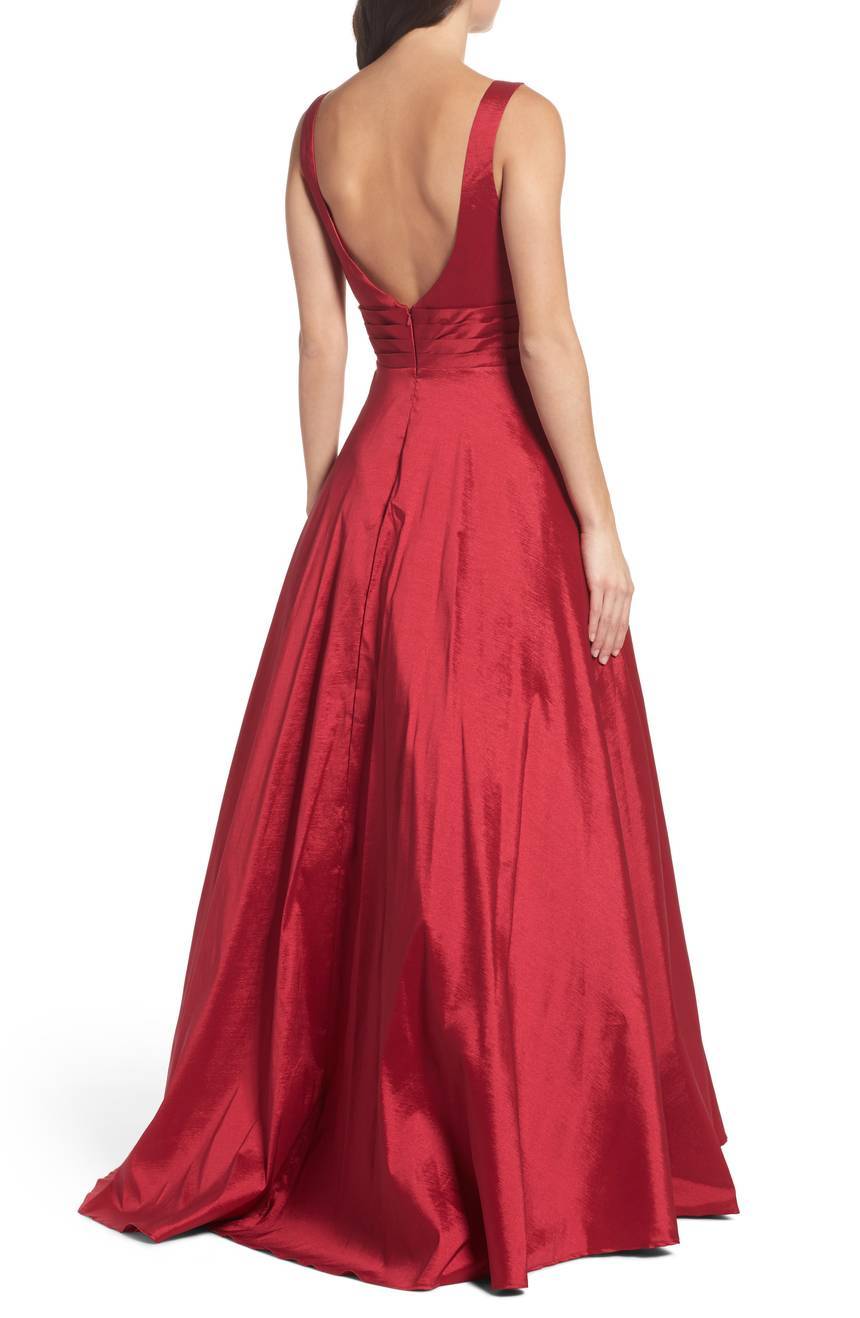 MAC DUGGAL 65514H Burgundy Plunge Neckline Sweetheart A-Line Maxi Ball-Gown 6 S