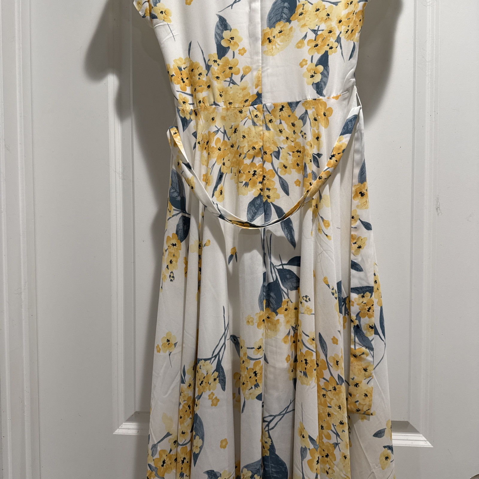 Lulus Multicolor Cute Spring White Yellow Blue Floral Wrap High Low Dress Sz S