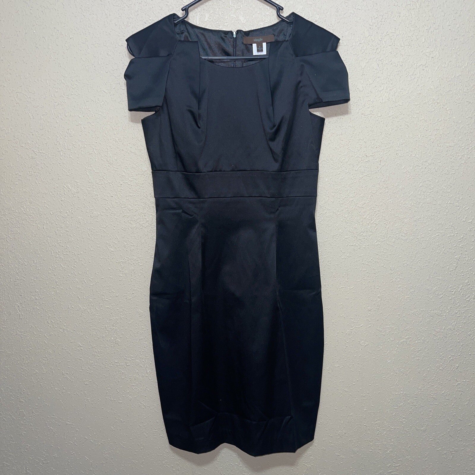 Single Los Angeles BLACK Dress Size 2 NEW