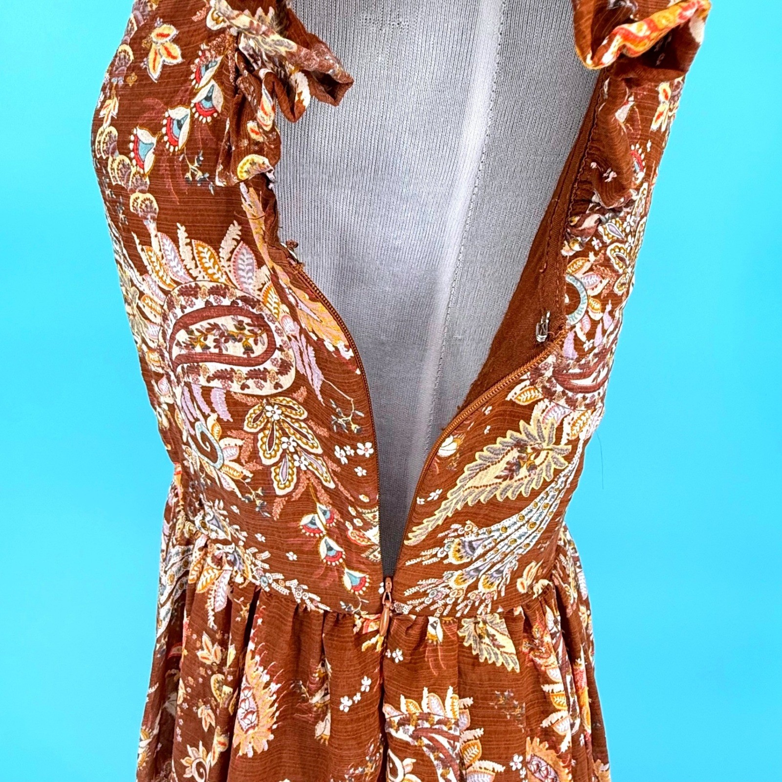 En Saison Brown Paisley Tiered Maxi Dress Ruffle Sleeve V-Neck IES2739D Small