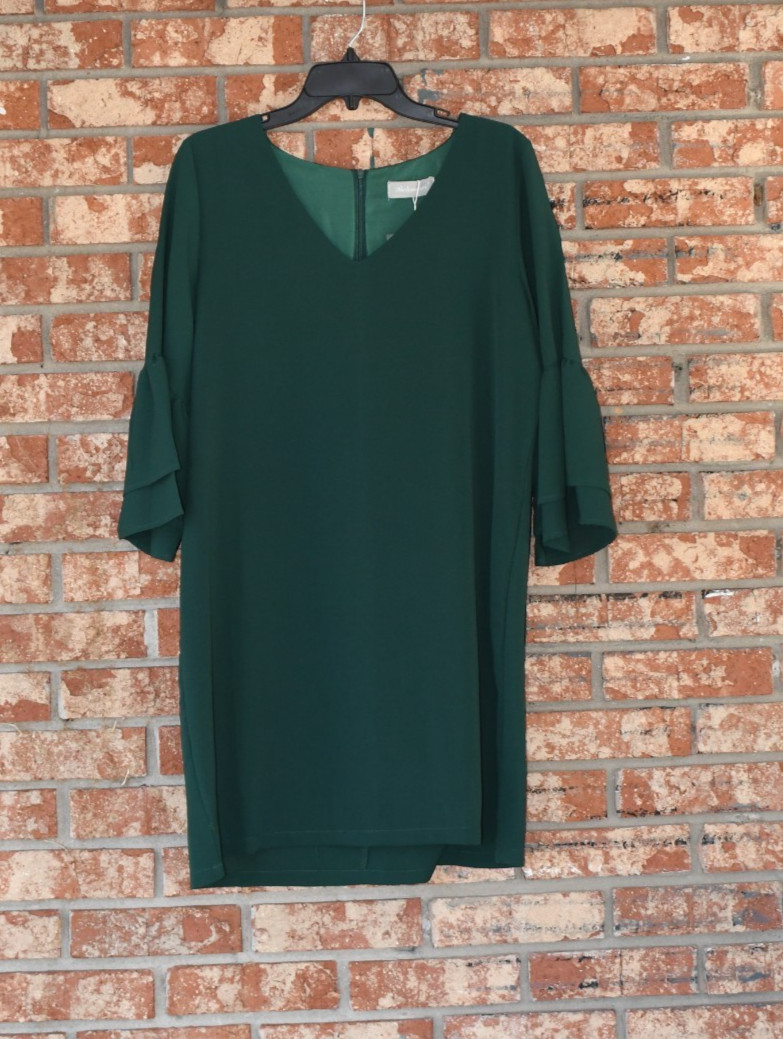 Belongsci Green 3/4 Length Sleeves Dress Size L NWT