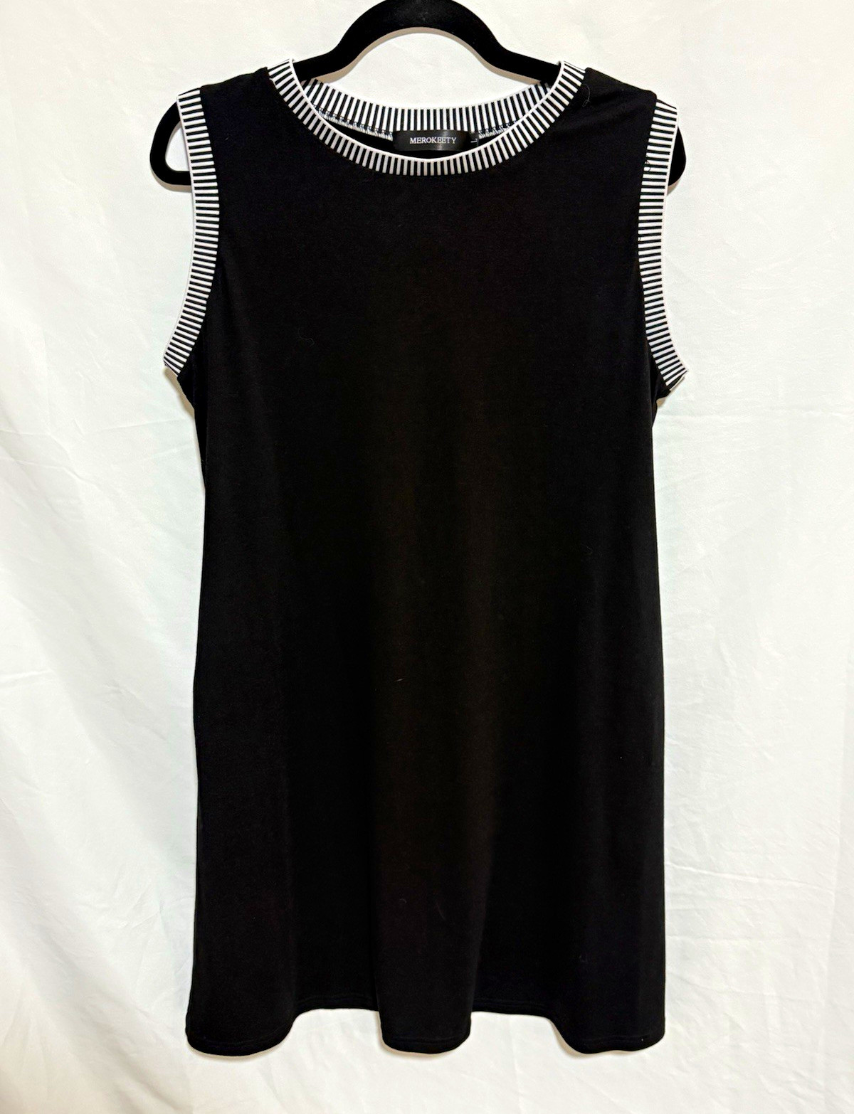 MEROKEETY Black Shift Dress Sleeveless Round Neck Knee Striped Trim Stretch L