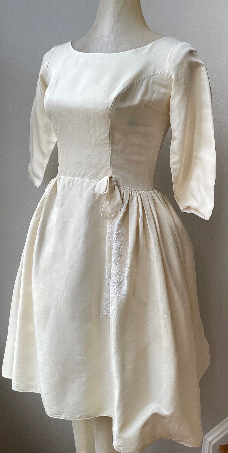 Mid Century Modern 1960s Silk Satin Knee Length Wedding Dress YY682