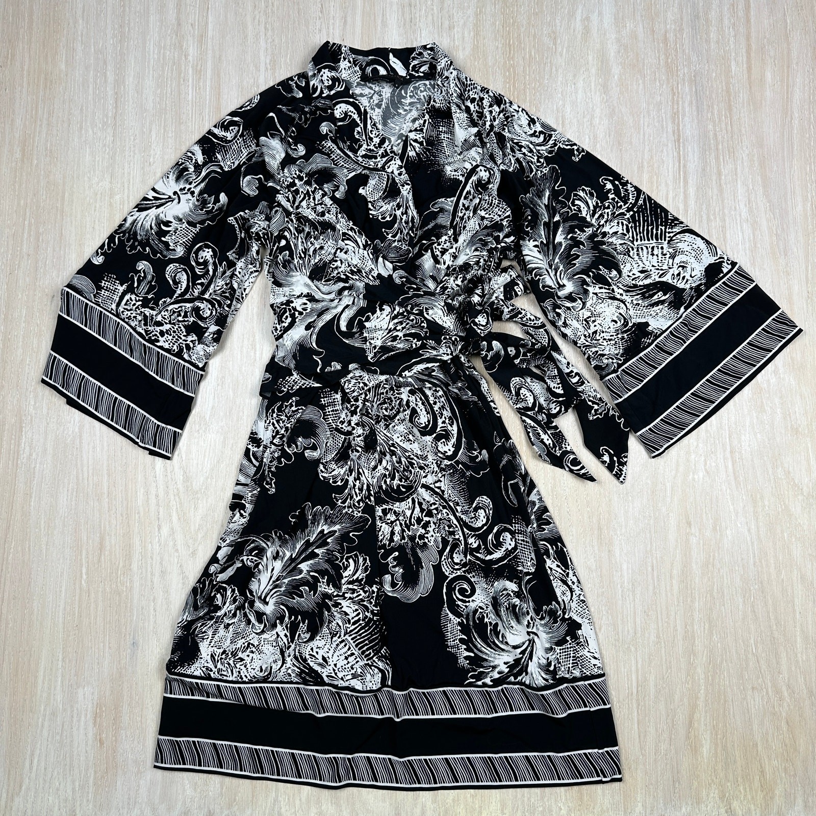 BCBGMaxazria Black White Monochrome Jersey Kimono Style Faux Wrap Dress Small