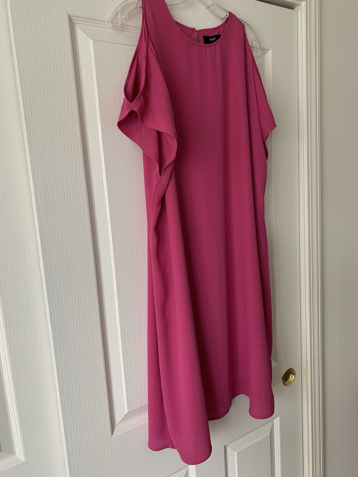 MOSSIMO BEAUTIFUL COLD SHOULDER SHORT SLEEVE POLYESTER LINED DRESS – SIZE XL