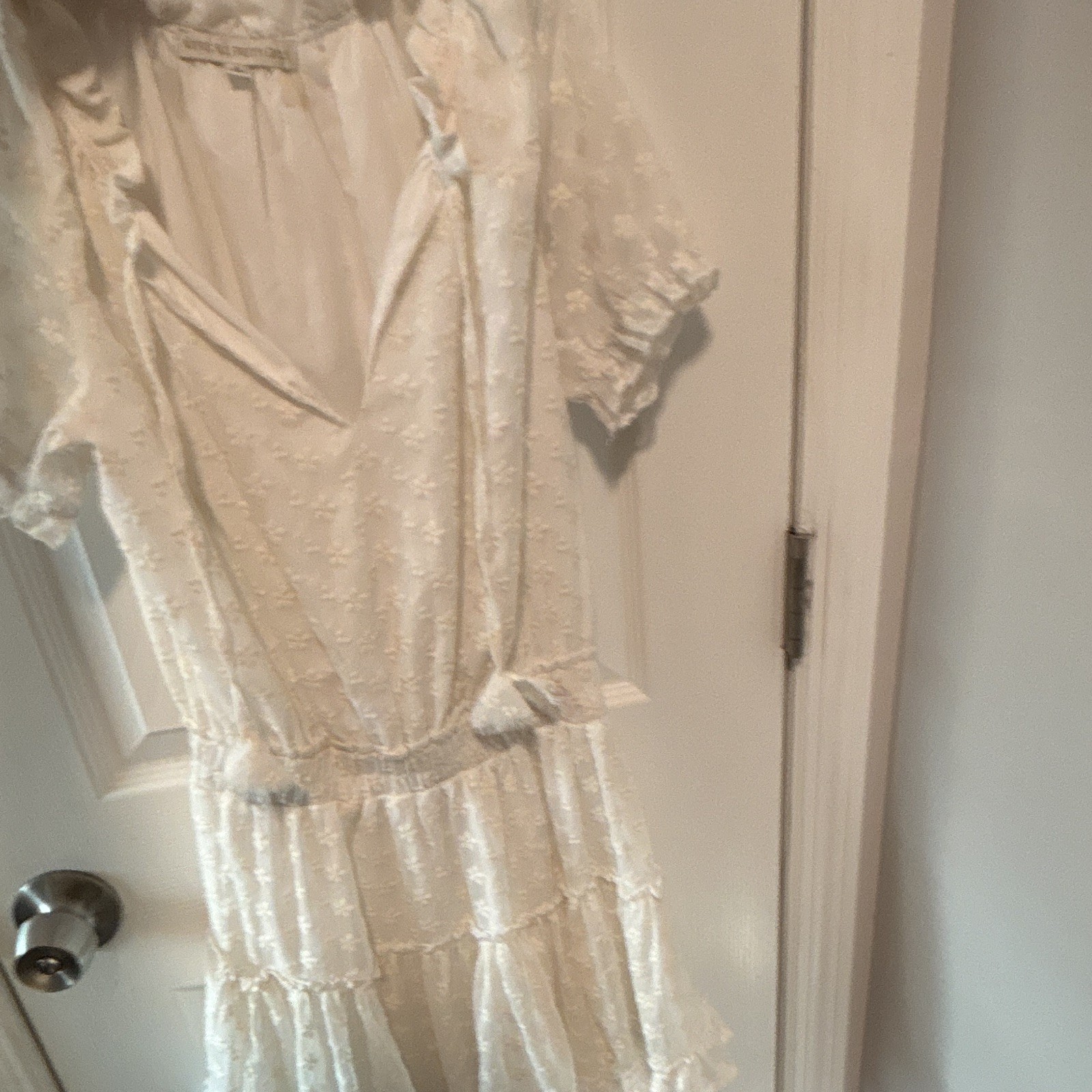Off White Women’s Dress Floral Design V-neck Size Small