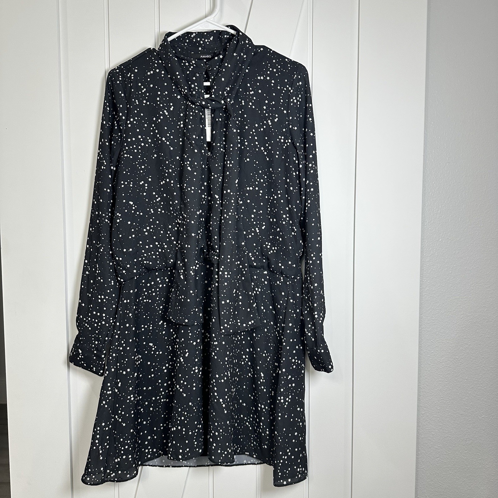Black and White Galaxy Women’s Dress Size 38 New with Tags Celestial Stars