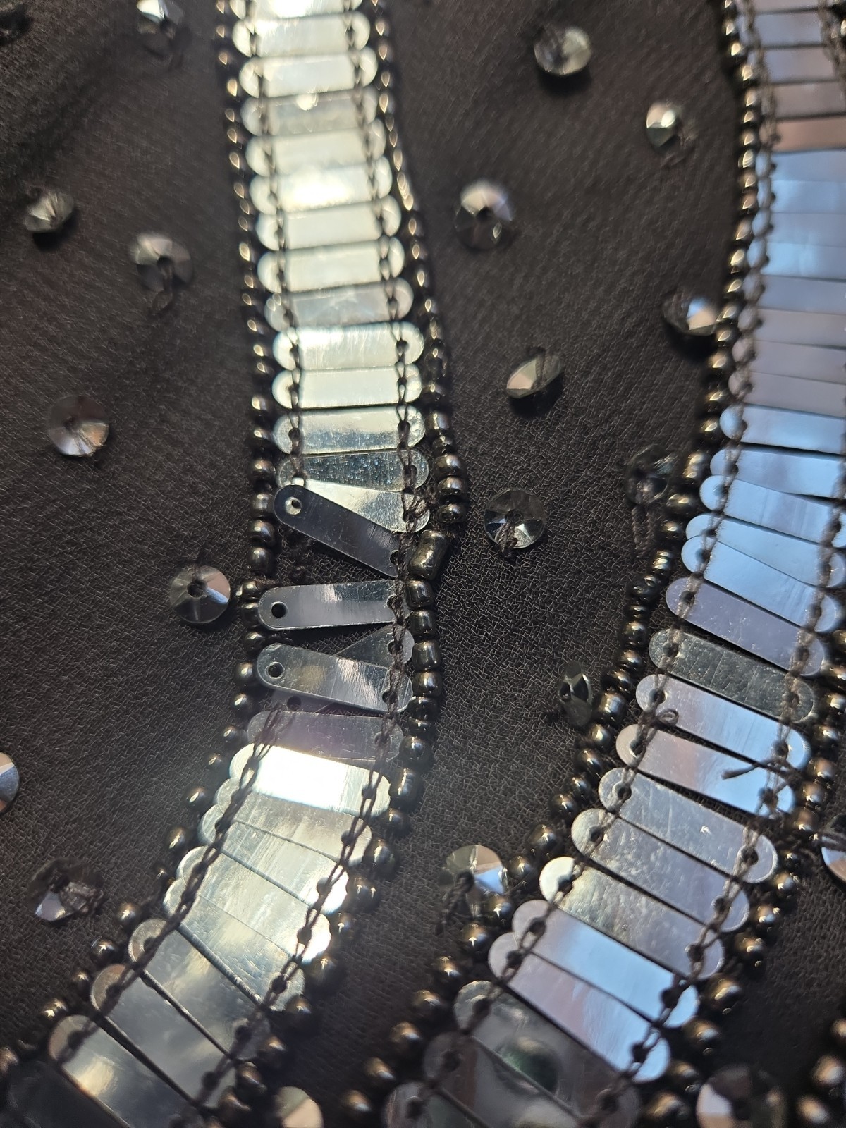 Frock and Frill Gray Exquisite Sequin Beaded Lined Cocktail Dress Size 6