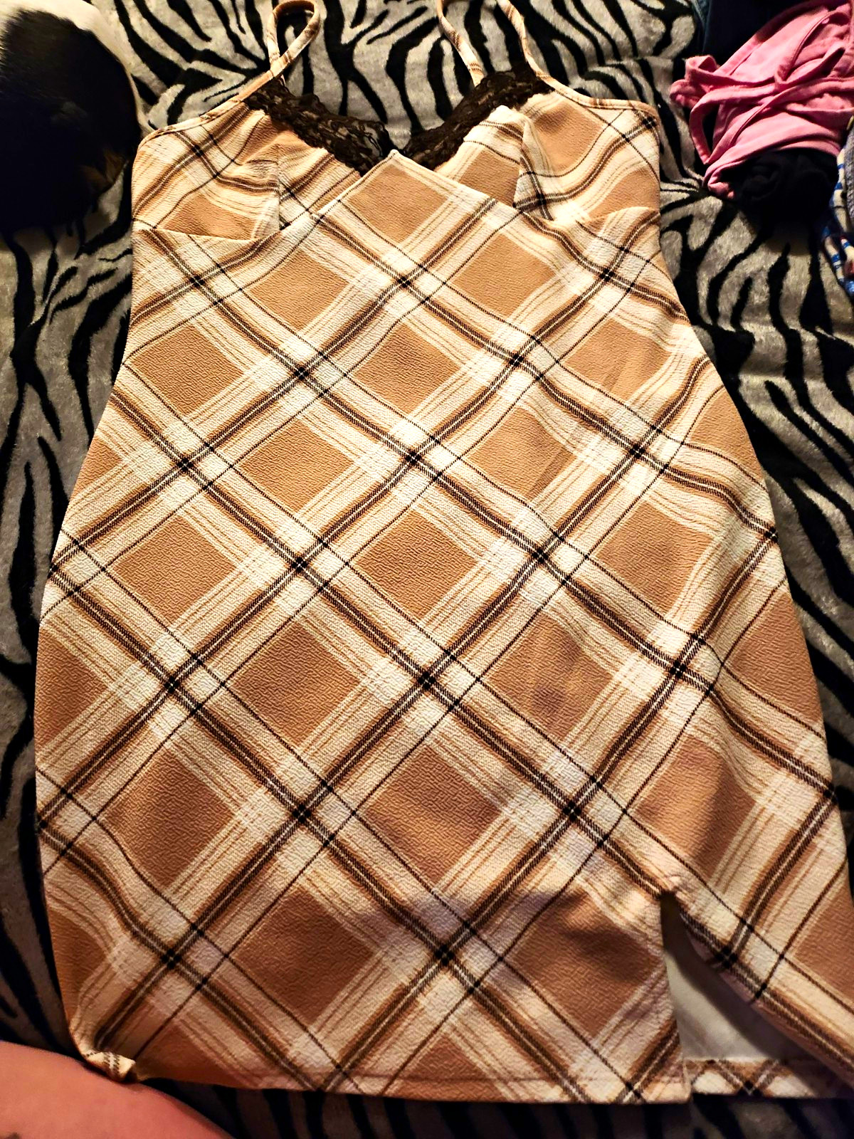 Plaid Slip Mini Dress Beige/Black/White V-Neck Lace Trim Strappy Sleeveless L