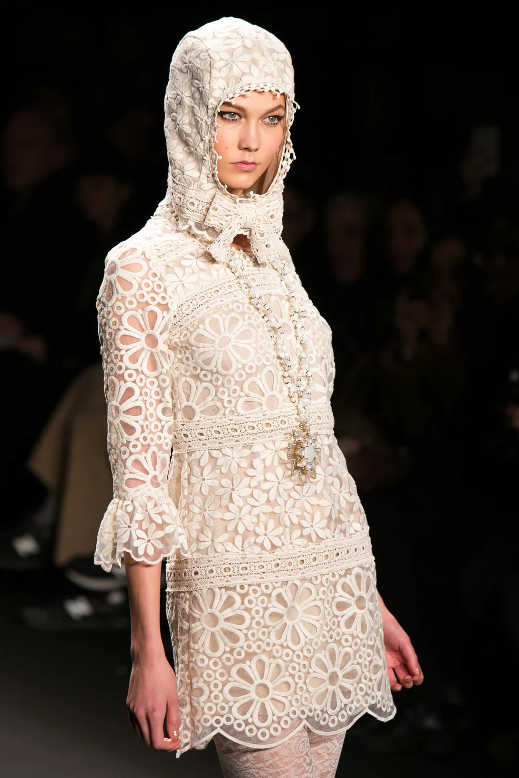Anna Sui WHITE Lace Mini Dress Size 4, Runway Fall Winter 2013, Vintage NWOT