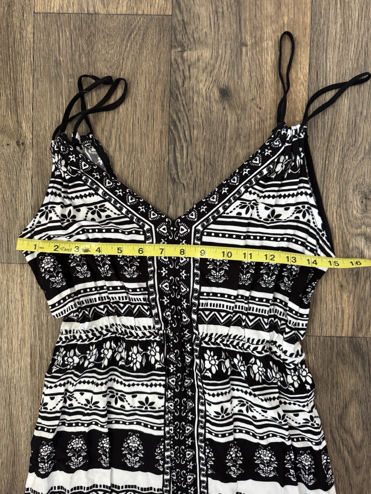 Flying Tomato Black White Geometric V-Neck Spaghetti Strap Rayon Maxi Dress M