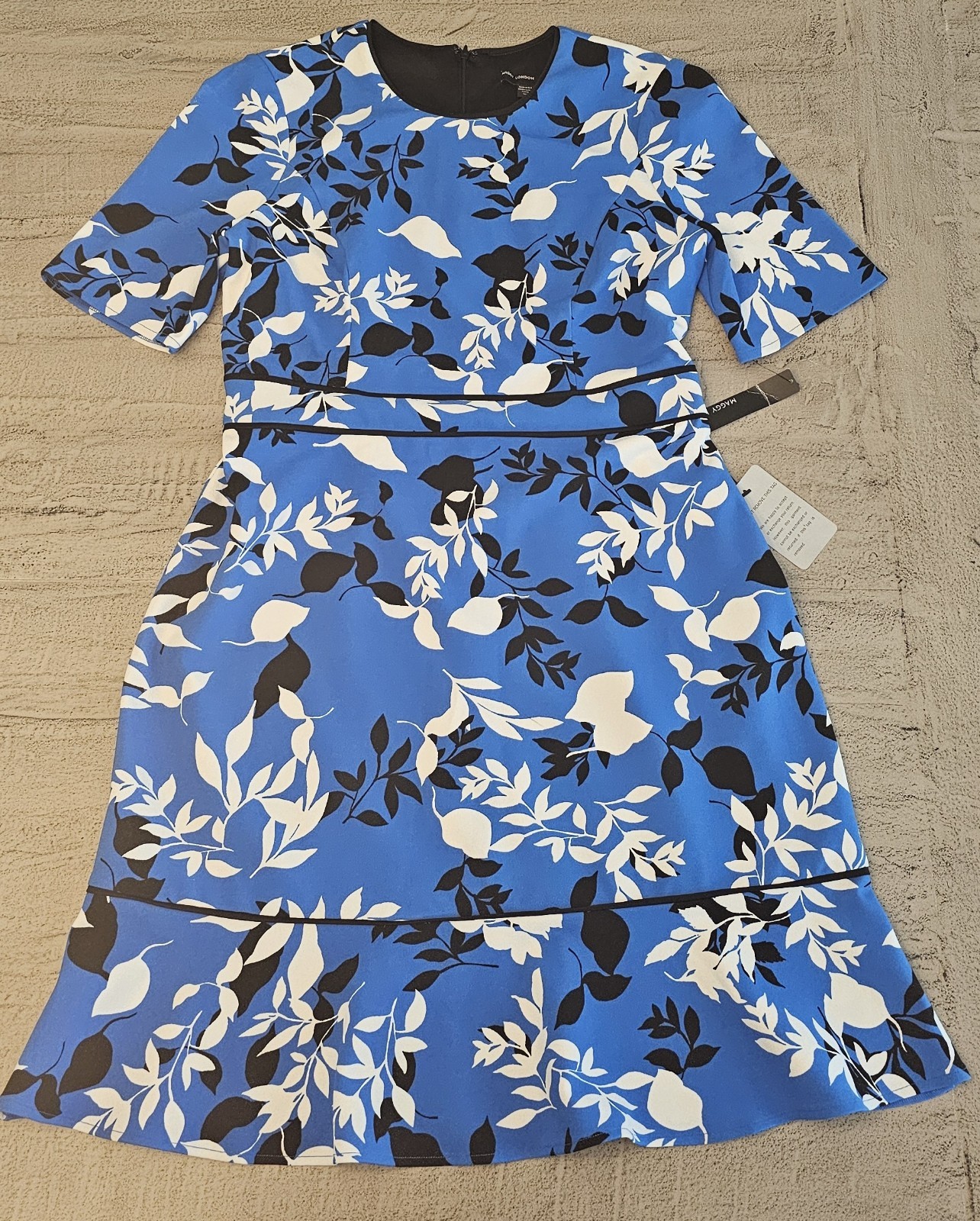 Maggy London Women’s Size 12 Blue/White/Black Floral Sheath Knee Dress Zip