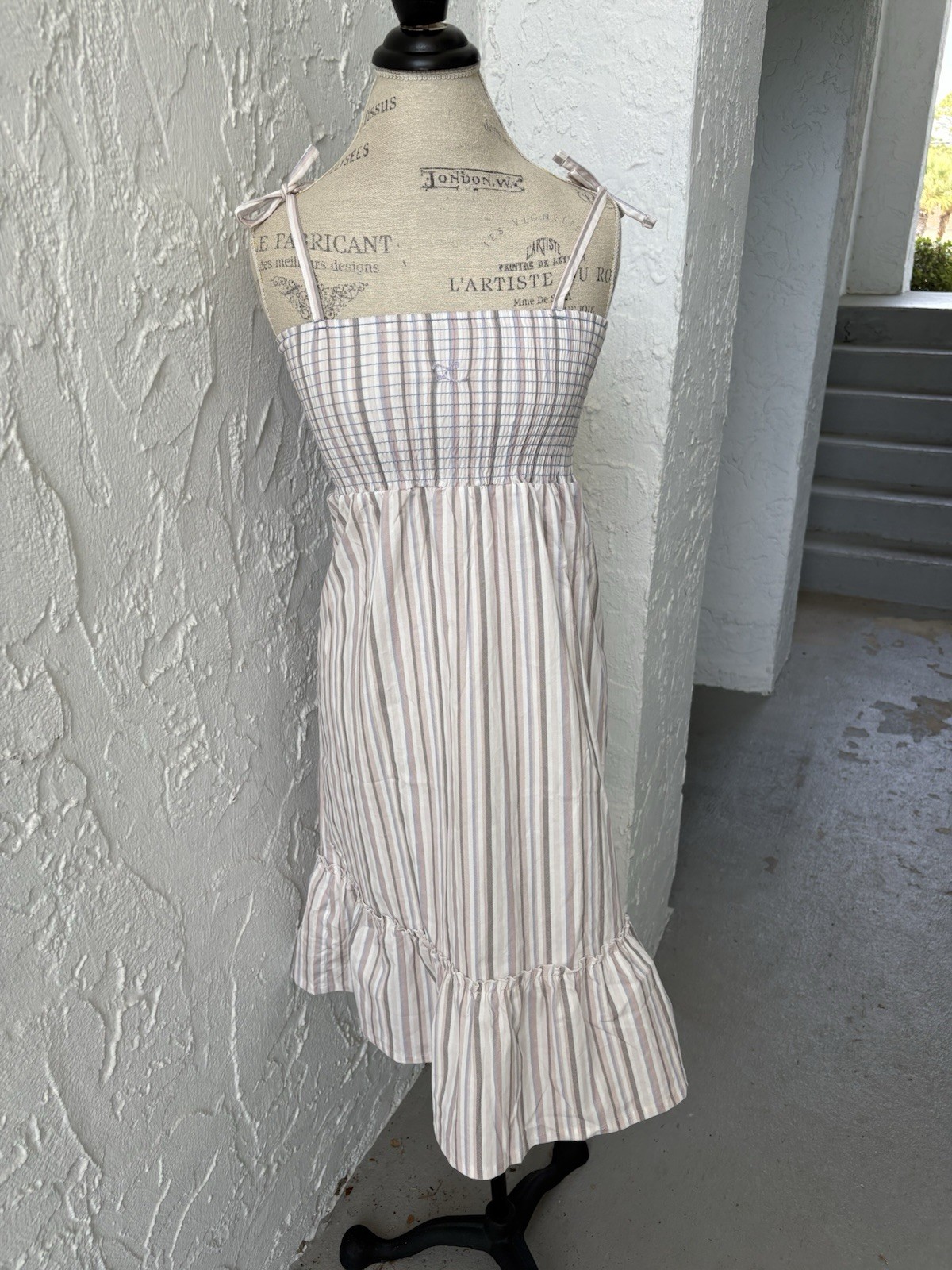 L by Ladida Slippe Beige White Blue Striped Cotton Knee Sundress Ruffle Bow 8