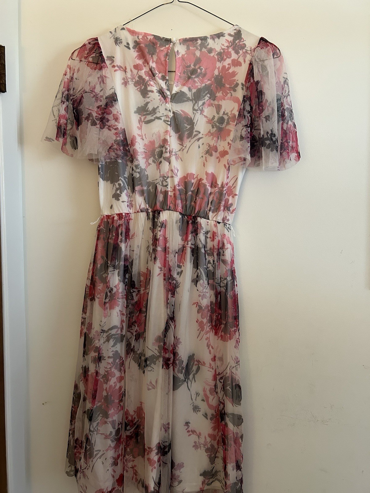 Candolitt Women’s S Midi Dress White/Pink/Gray Floral Chiffon Flutter Sleeve