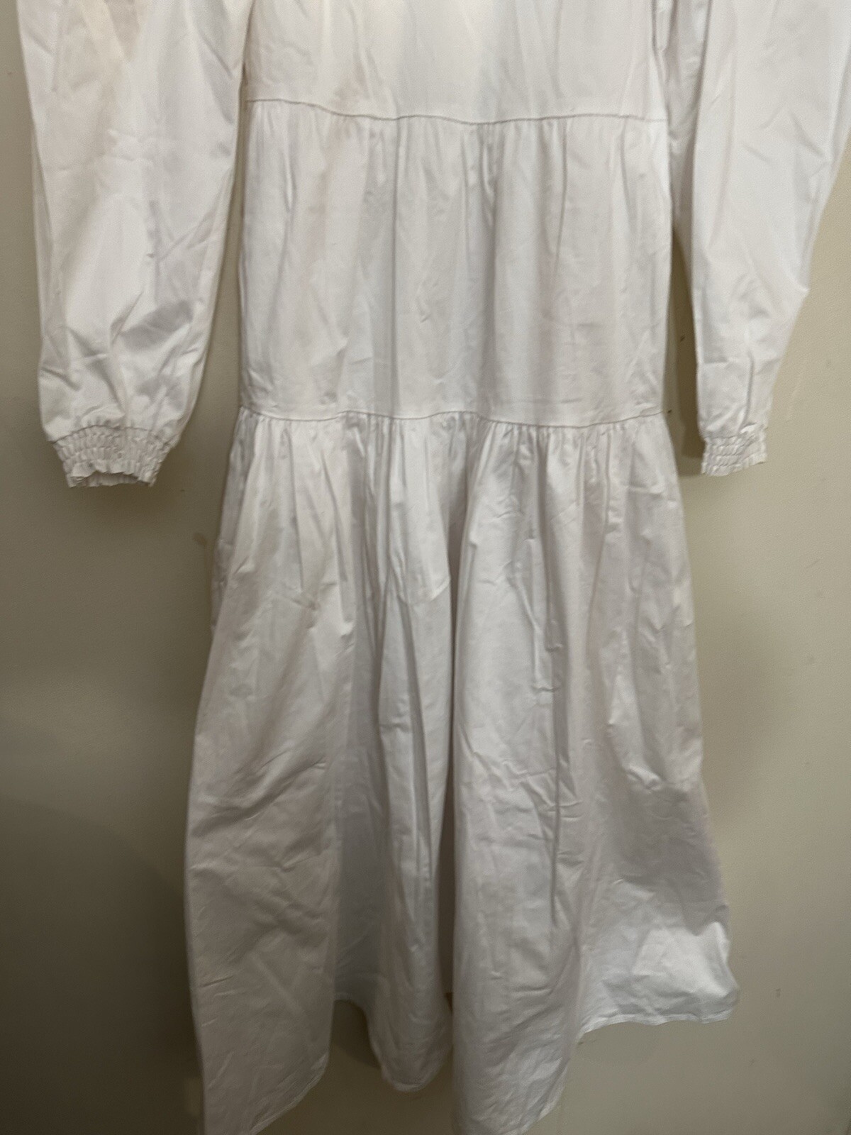 Danielle Bernstein Size Medium Color 100 White Dress NWT