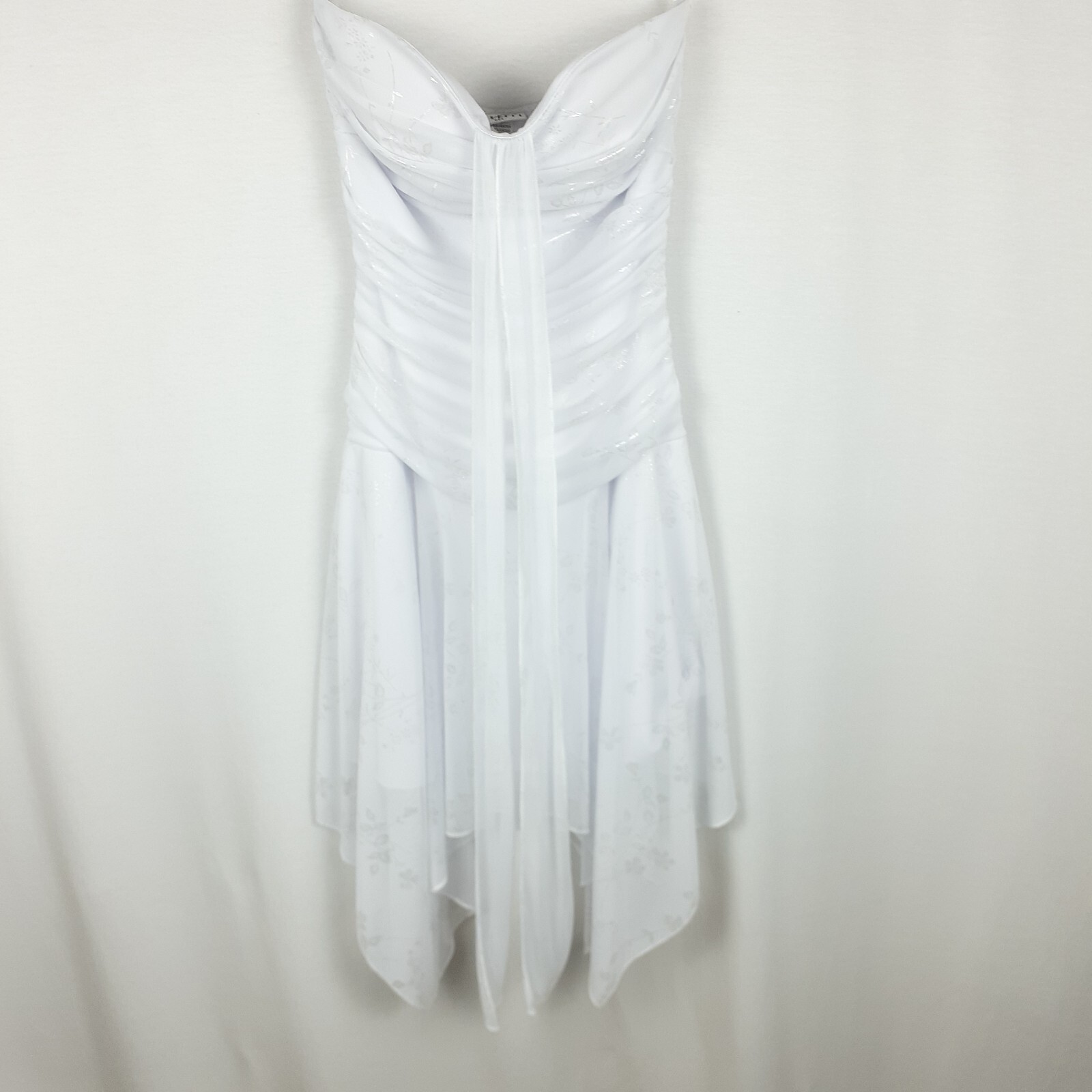 Finesse Womens Halter Dress Size M White Stretch Ruched Sides Handkerchief Hem