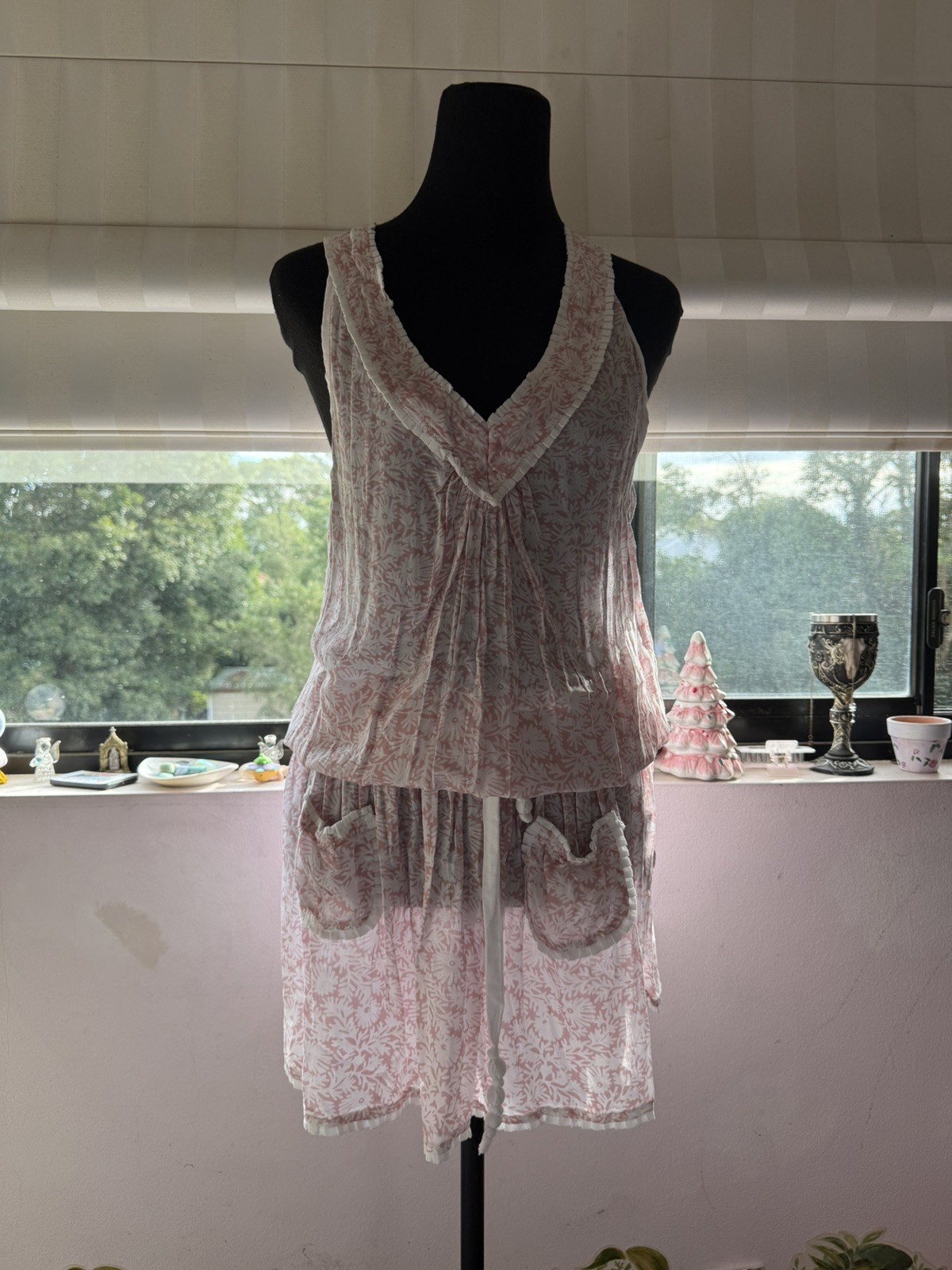 Poupette St Barth – Mini Gaia Dress – Size 2 – Pink Floral – Euro Summer ready!