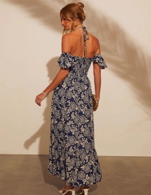 NWT Vici Acacia Floral Off The Shoulder Halter Maxi Dress Size Large Blue White