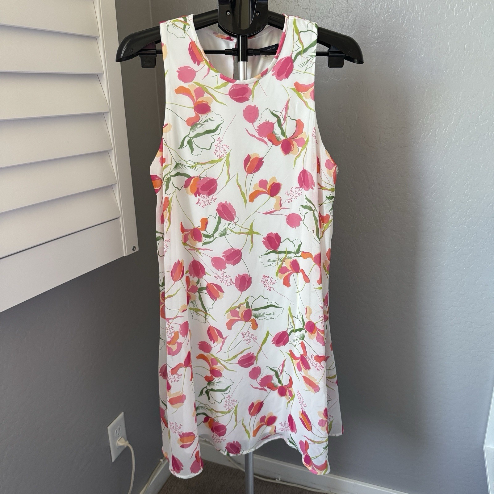 Tommy Hilfiger Sleeveless Dress Size 12 Floral Chiffon A-Line Knee-Length