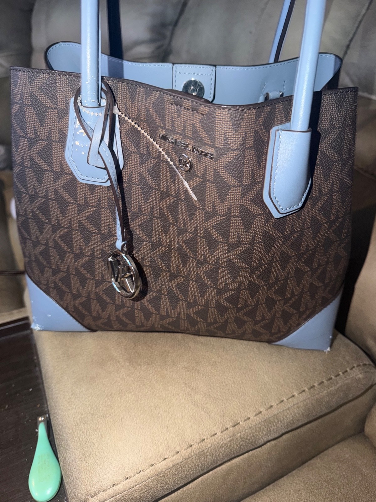 Michael Kors’s purse gently used, but pretty much brand new