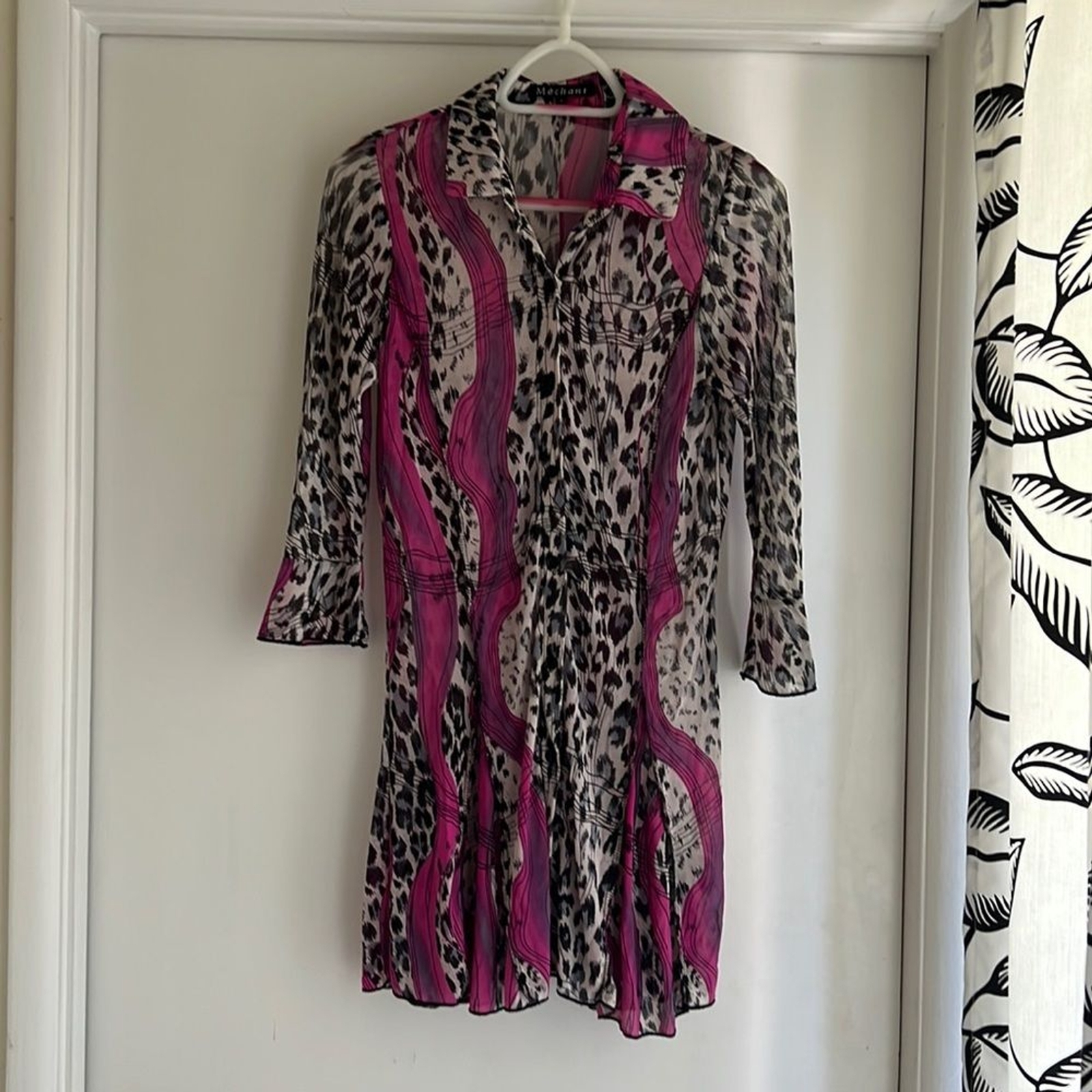 Mechant Collared Animal Print Soft Dress 3/4 Sleeve Size: Small