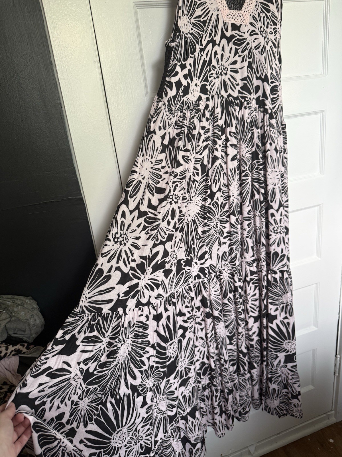 Free People “Tiers For You” Boho Maxi Dress w/Floral Print & Crochet Trim M