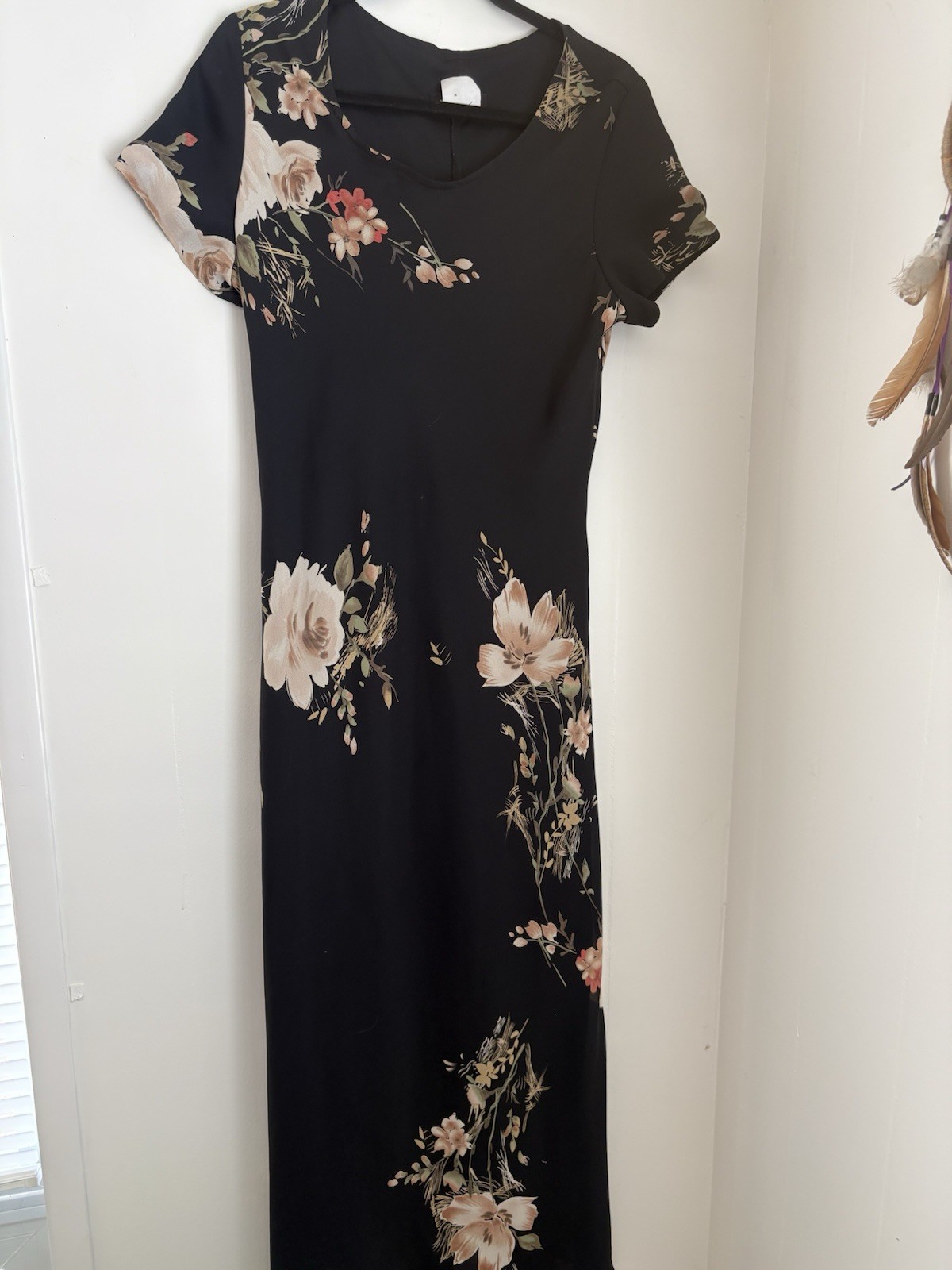 Women’s Black Floral Maxi Dress 14 Polyester V-Neck Long, Lined & Beautiful!
