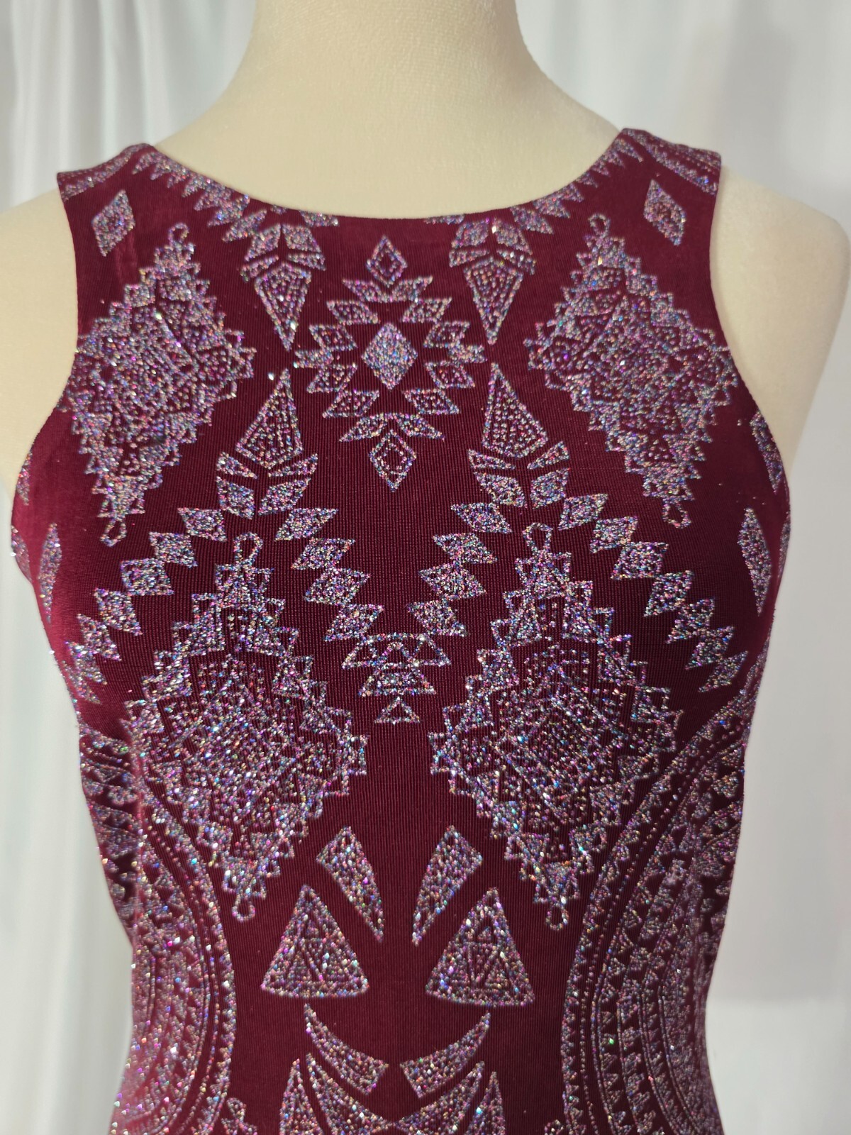 Speech Less burgundy silver gliders women dress size 9 D282