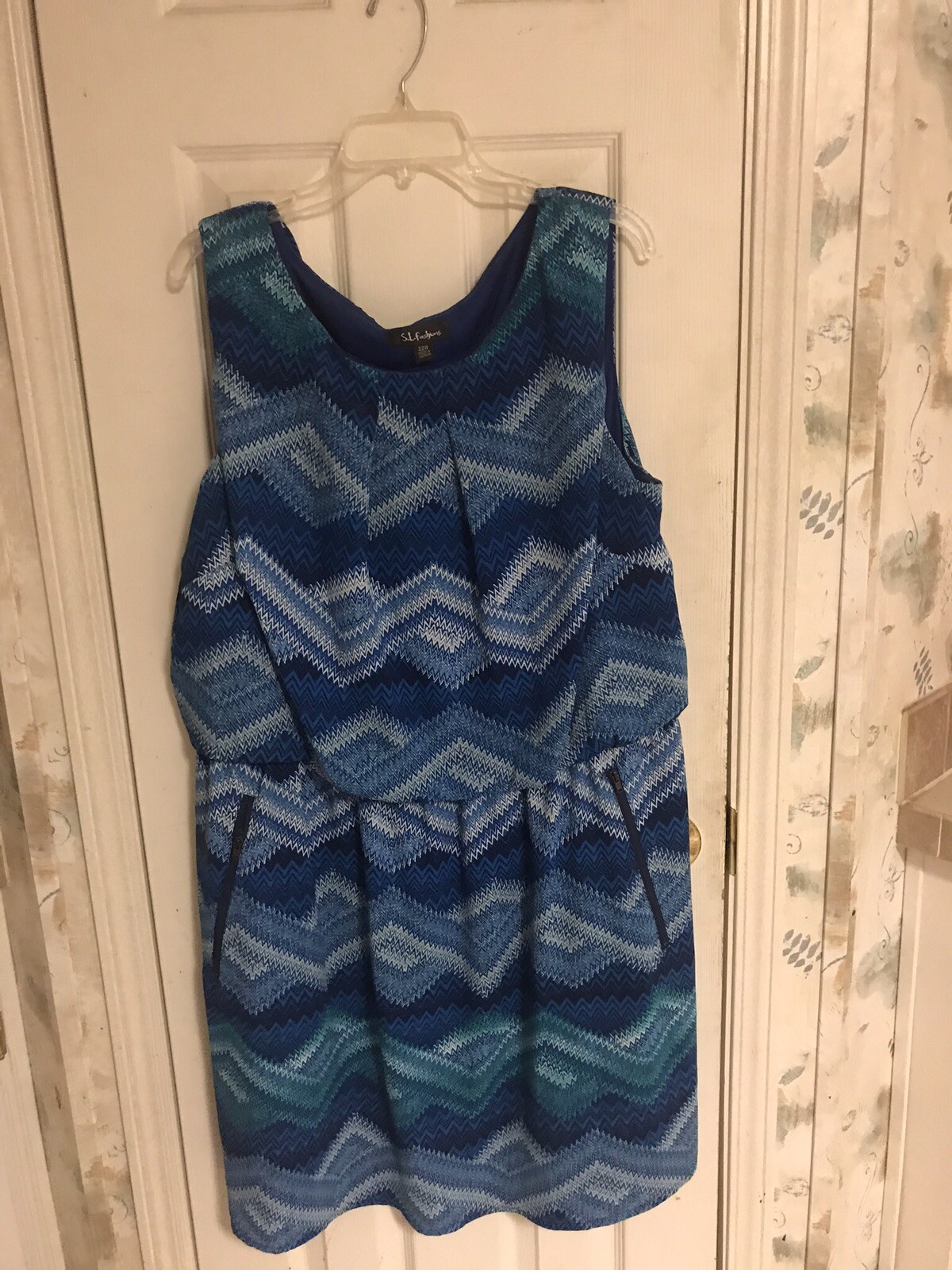 S.L. Fashions Dress – Size 22
