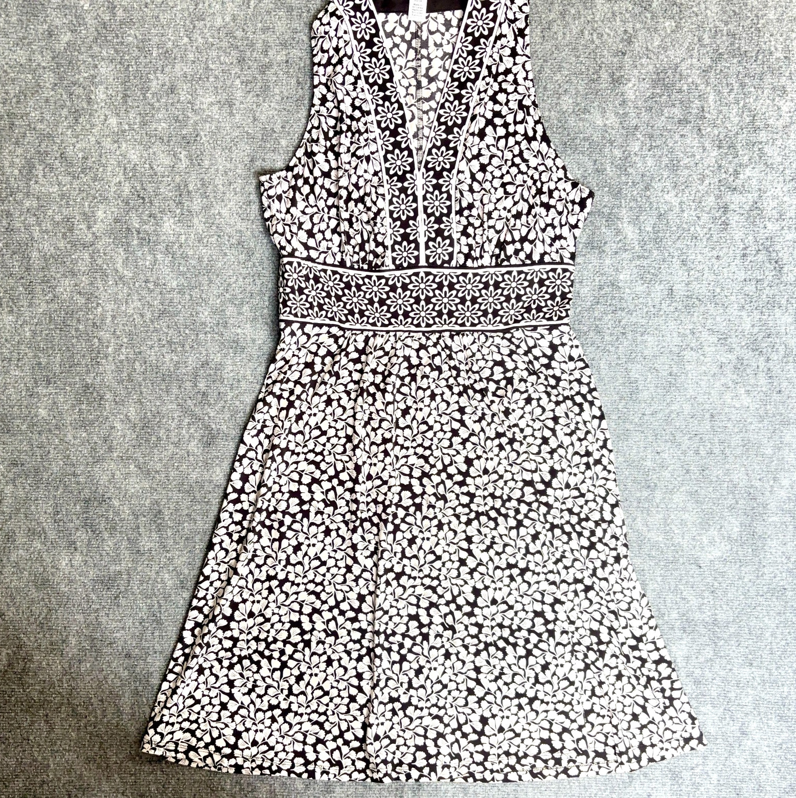 Wisp Floral Sleeveless Knee Length Dress Black White Empire Waist US Womens 8