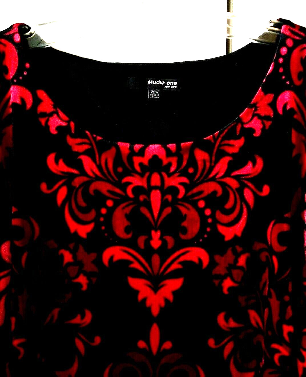 NEW STUDIO ONE BLACK RED FLEUR DE LIS 3/4 BELL SLEEVE VELVET DRESS PLUS SIZE 20W