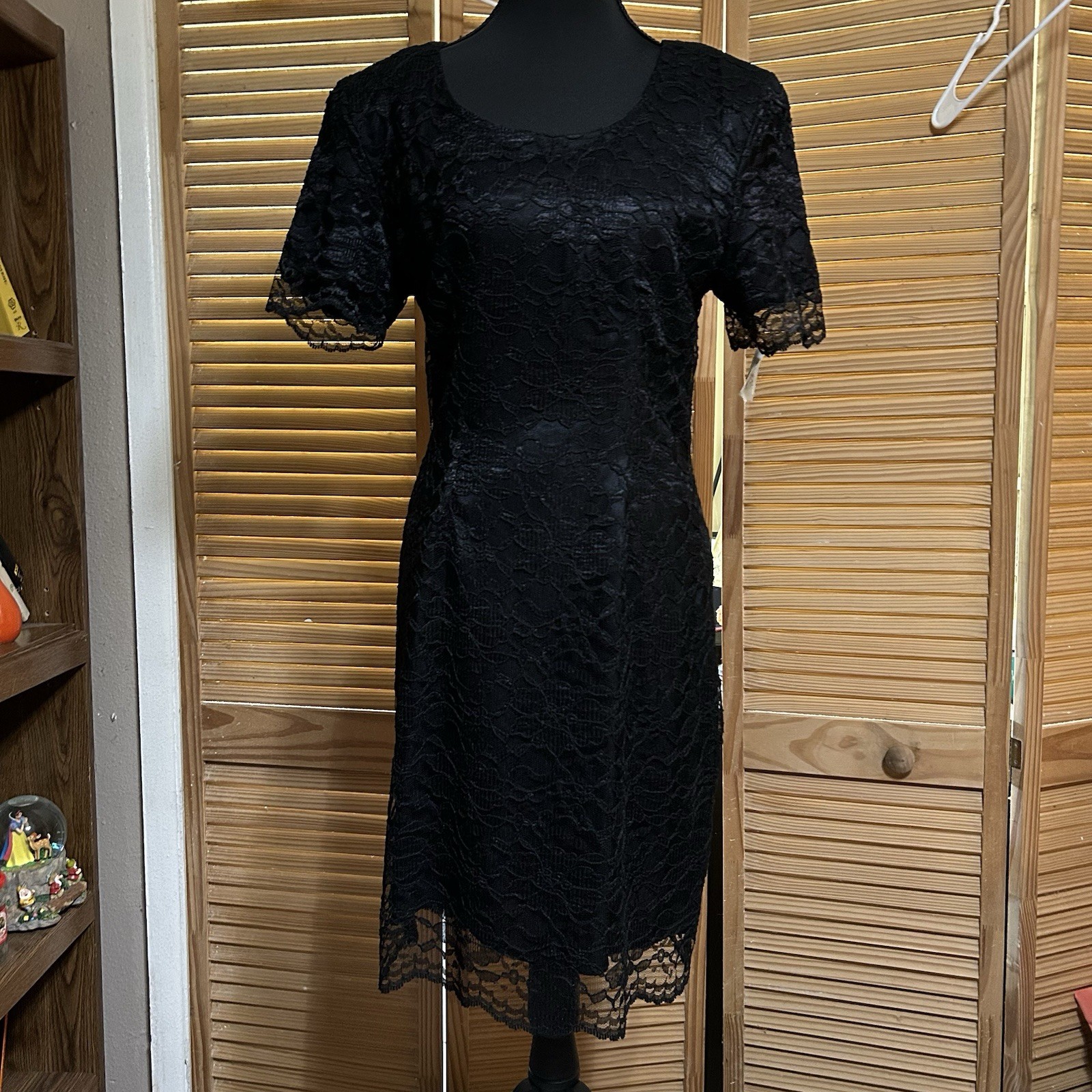 Vintage My Michelle Black Lace Short Sleeve Dress