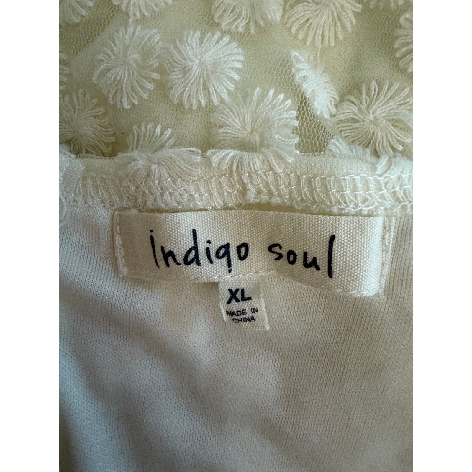 Indigo Soul White Floral Embroidered Mesh Bell Sleeve Fringe Shift Dress XL
