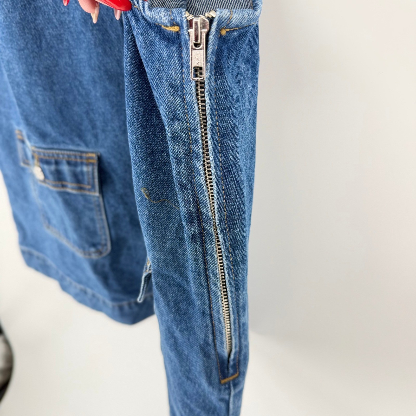 Edikted Denim Pinafore Overall Mini Dress Size Large Blue Side Zip Pocket Jumper