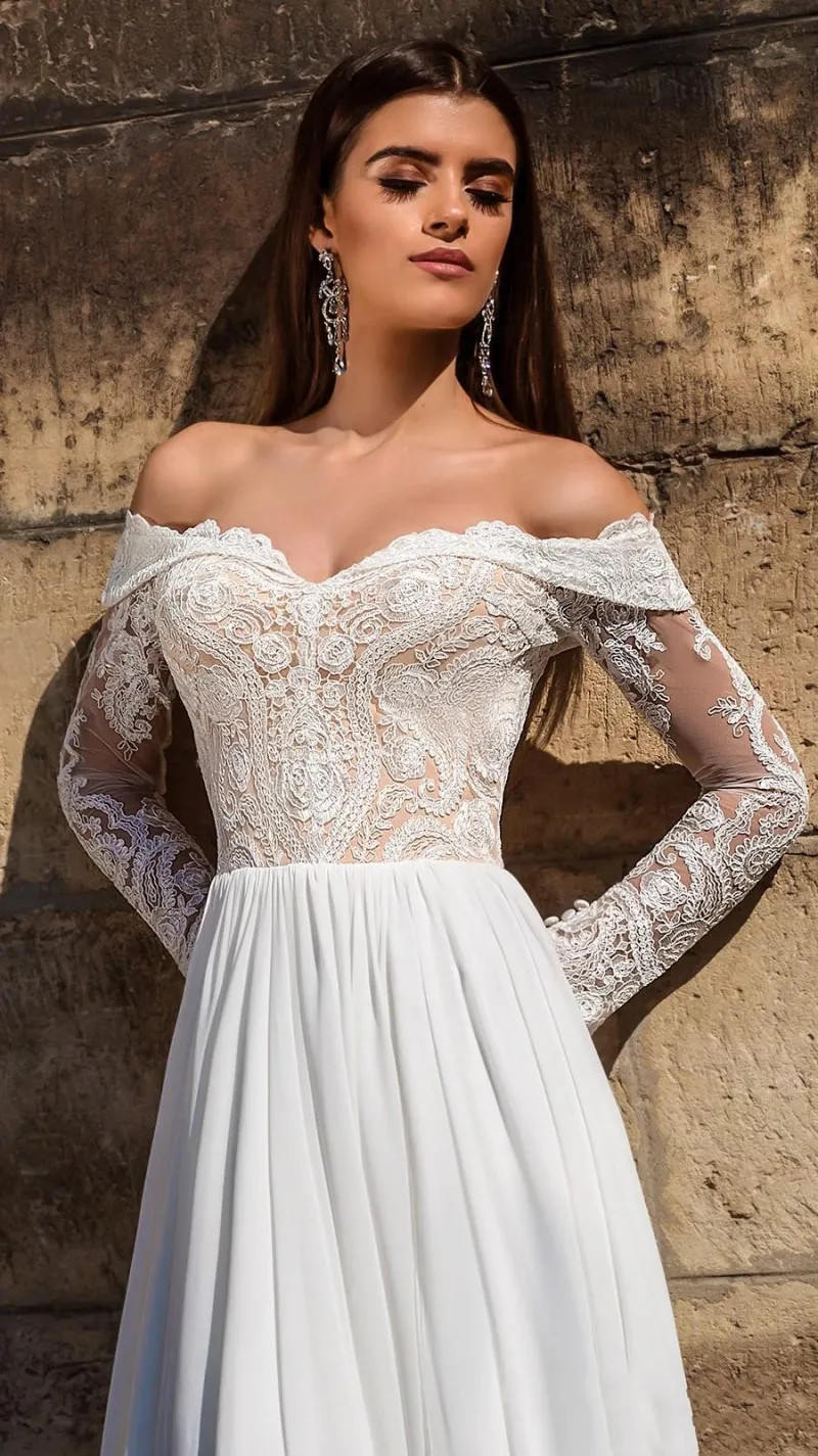 Off Shoulder Long Sleeved Wedding Dress Sweeping Train Lace Decal Bridal Gown