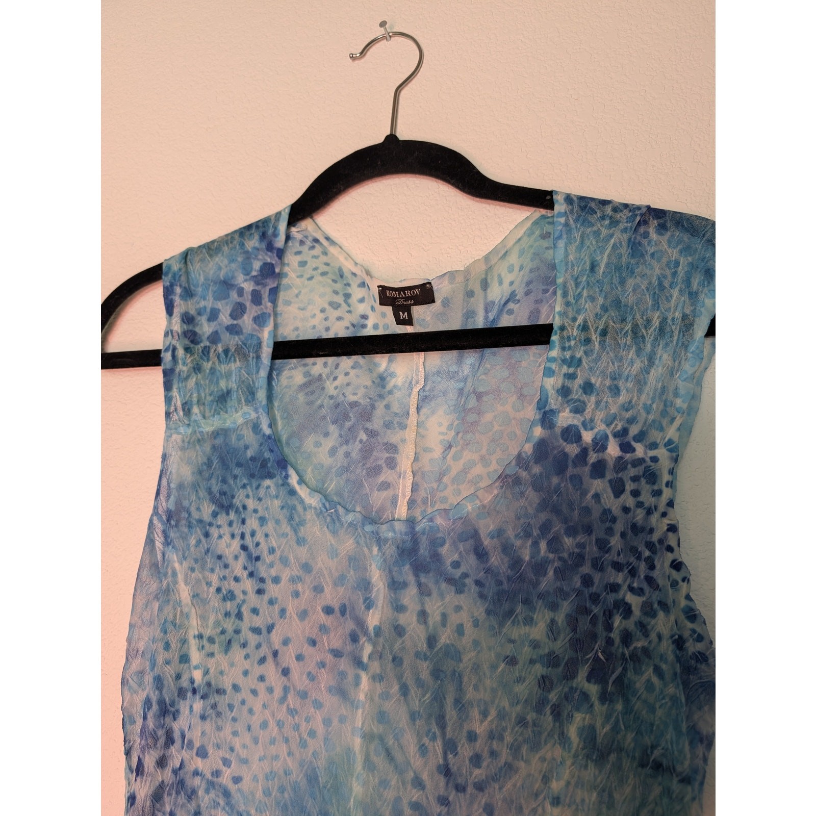 Komarov Blue Crinkle Chiffon Midi Dress Abstract M Travel Wrinkle Resistant Chic