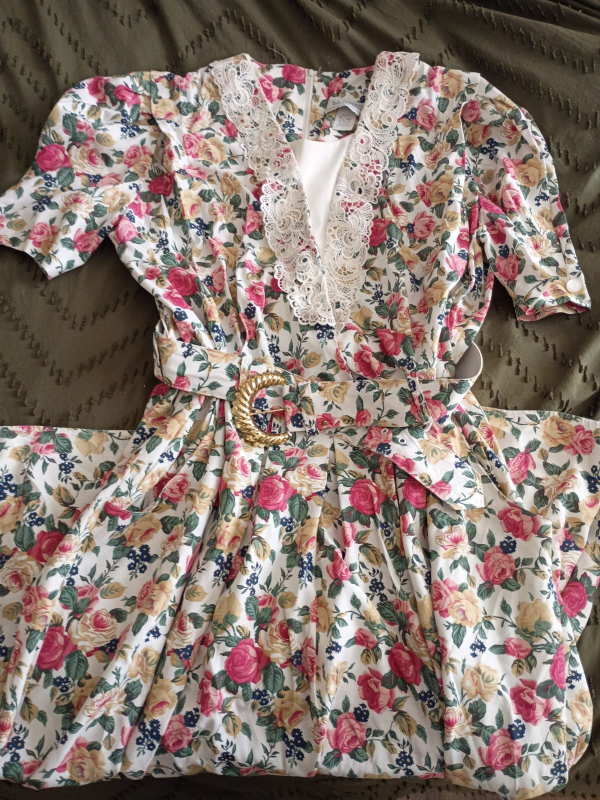 S.L. Fashions Size 4 Floral Lace V-Neck Puff Sleeve Maxi Dress Pockets