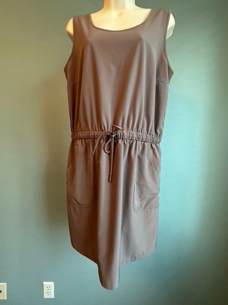 Women’s Moisture Wicking Active Dress, with Faux Pockets Color Brown Size M
