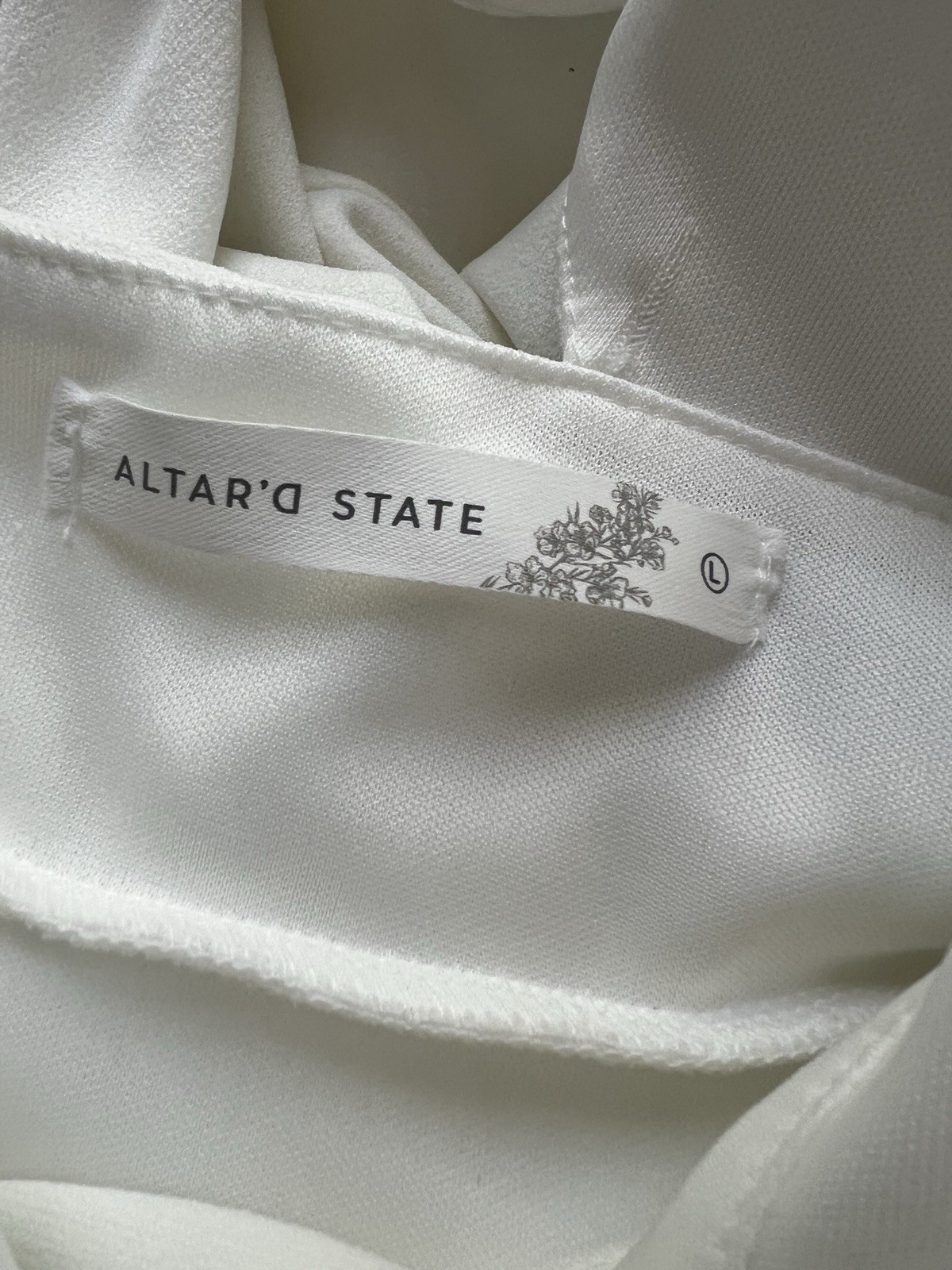 Altar’d State White Flutter Sleeve V Neck Muni Dress Size L NWT