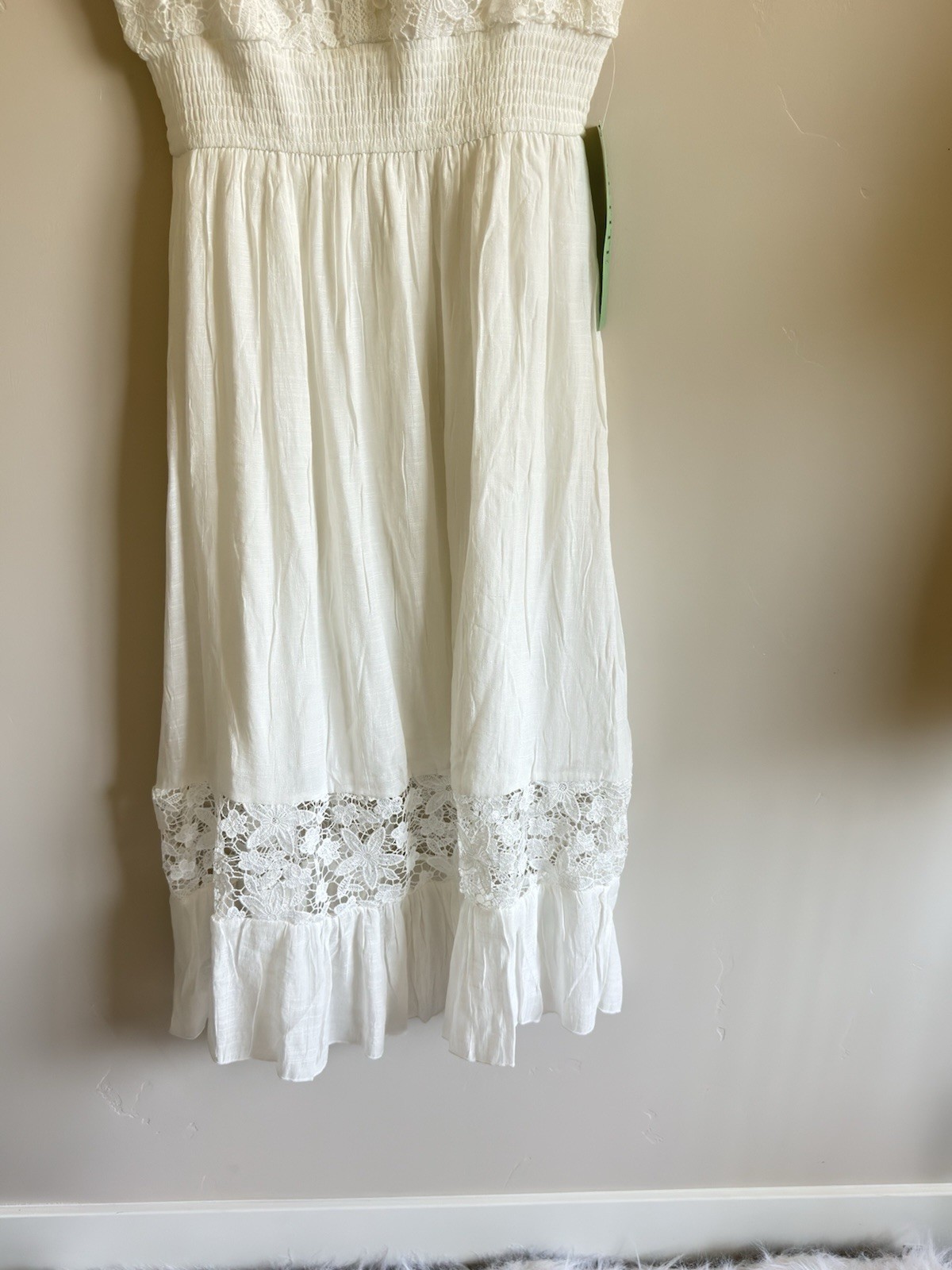 J GEE Size PM White Smocked Fit Sleeveless Embroidery Beach Dress NWT
