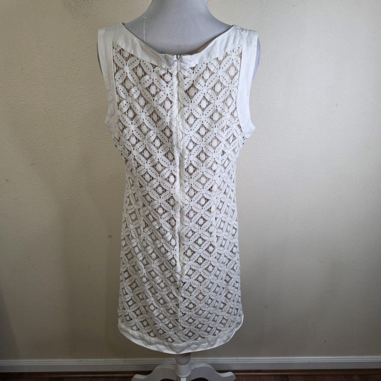 Sharagano Ivory Ramie Blend Mod Lace Shift Dress Size 12 Sleeveless