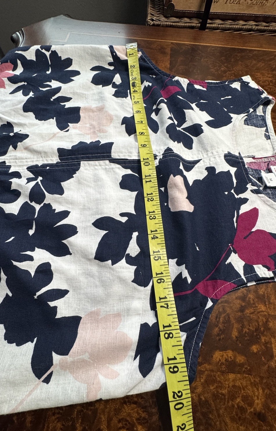 Liz Claiborne Linen Sheath ~ Bold Navy Floral ~ Size Medium ~ NWOT!