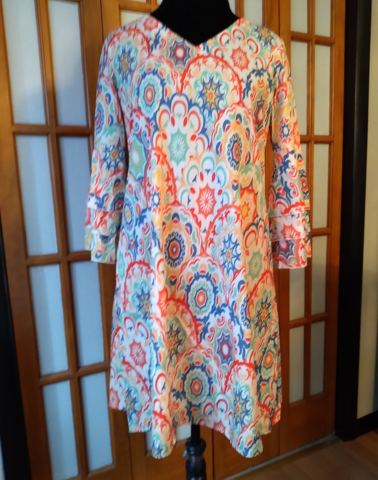 Women’s Floral Shift 3/4 Flutter Sleeve V-Neck Lightweight Boho Dress Size S NWT