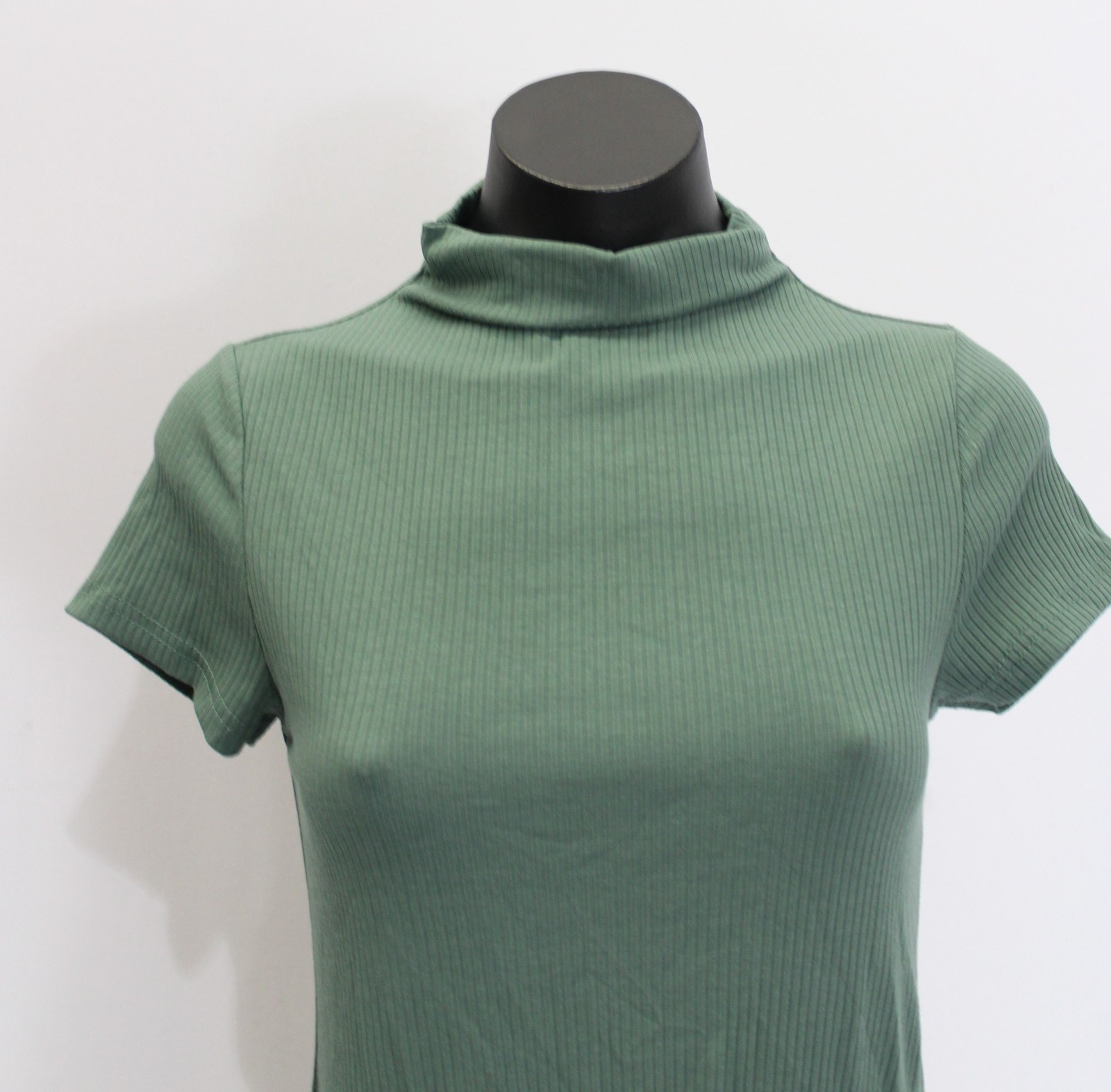 Sugarlips Women’s Emelda Short Sleeve Mock Neck Dress AR8 Dark Green Small