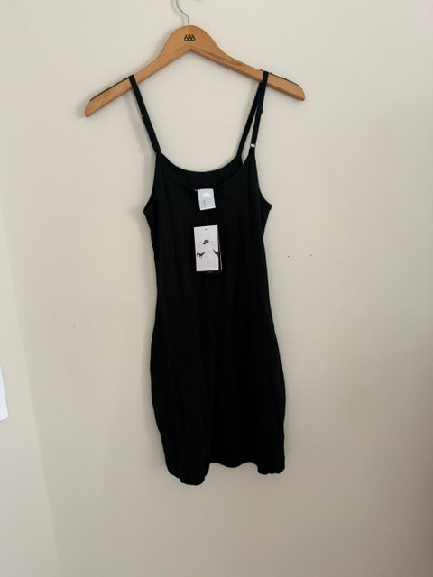Nike essentails ribbed dress NWT medium