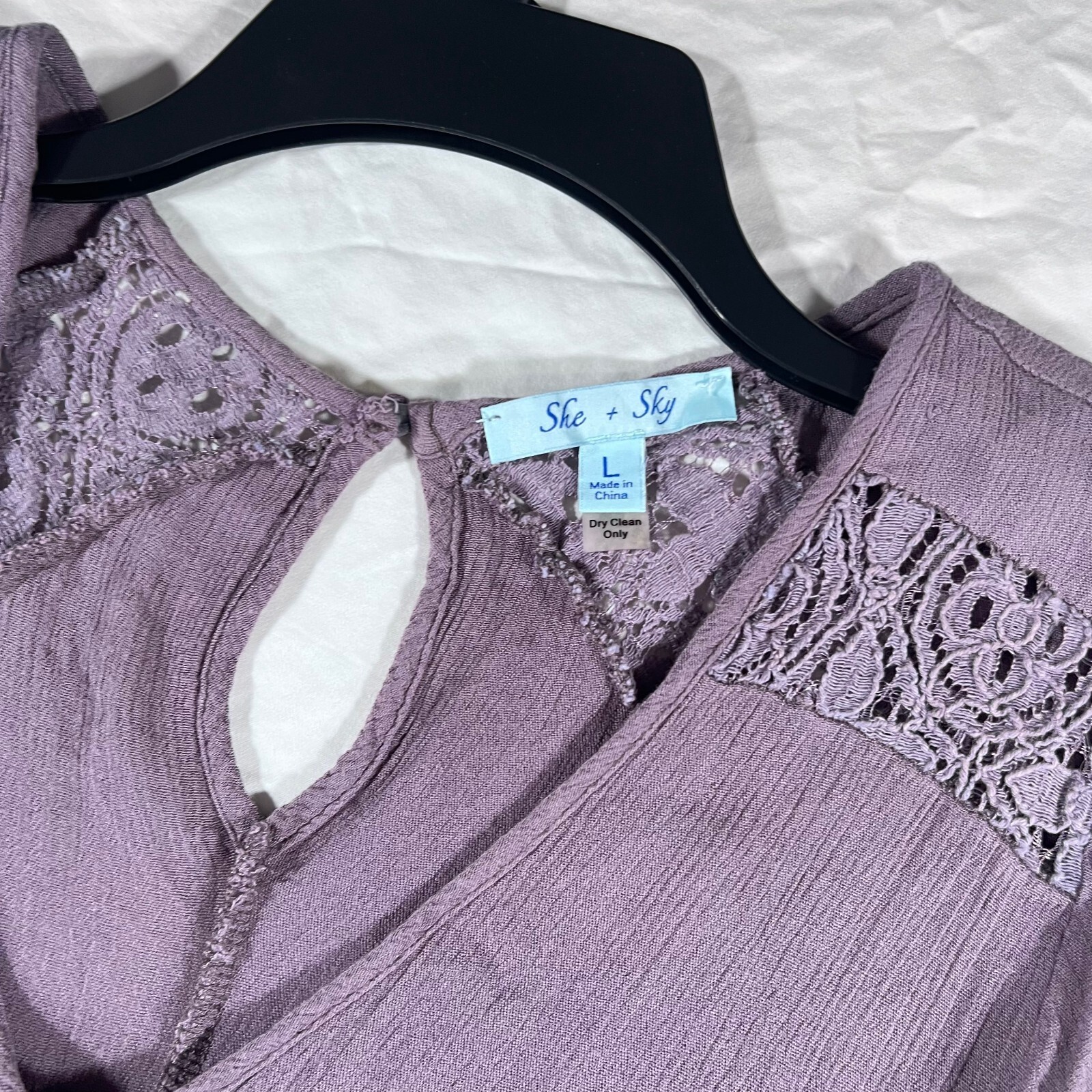 She + Sky Womens L Lavender Lace Bell Sleeve Boho Shift Mini Dress