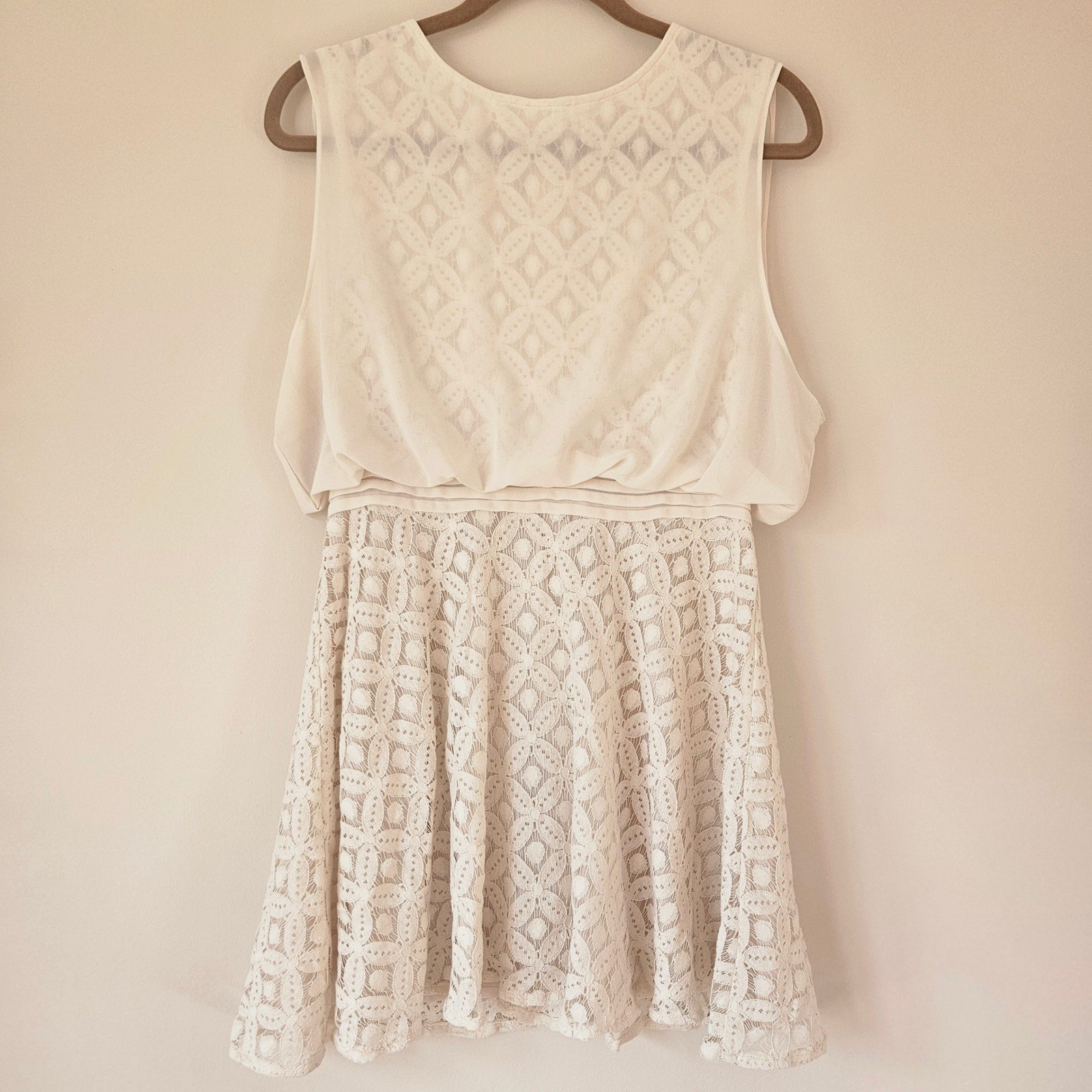 Anthropologie Paper Crane Dress Women Med Cream Cottagecore Easter Spring Fairy