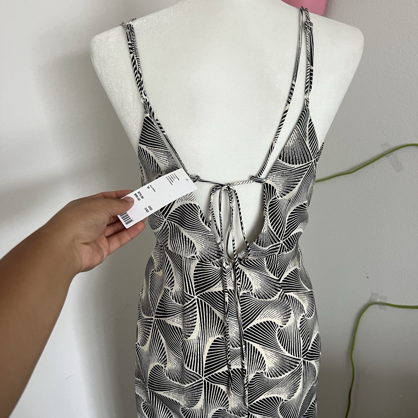 UO Black & White Geometric Satin Midi Slip Dress V-Neck Ruched Side Slit NWT M